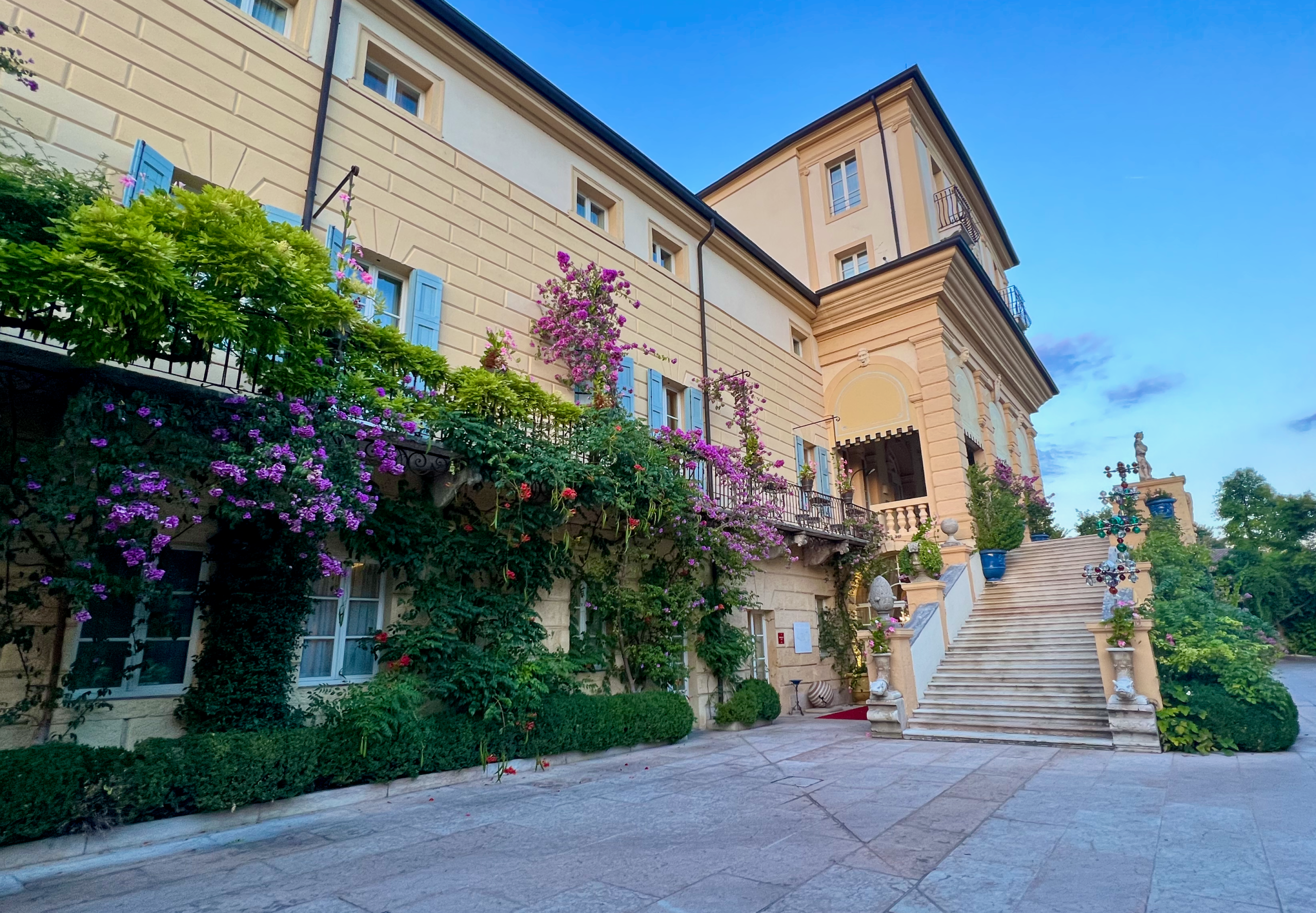 Bybalos Art Hotel, Verona