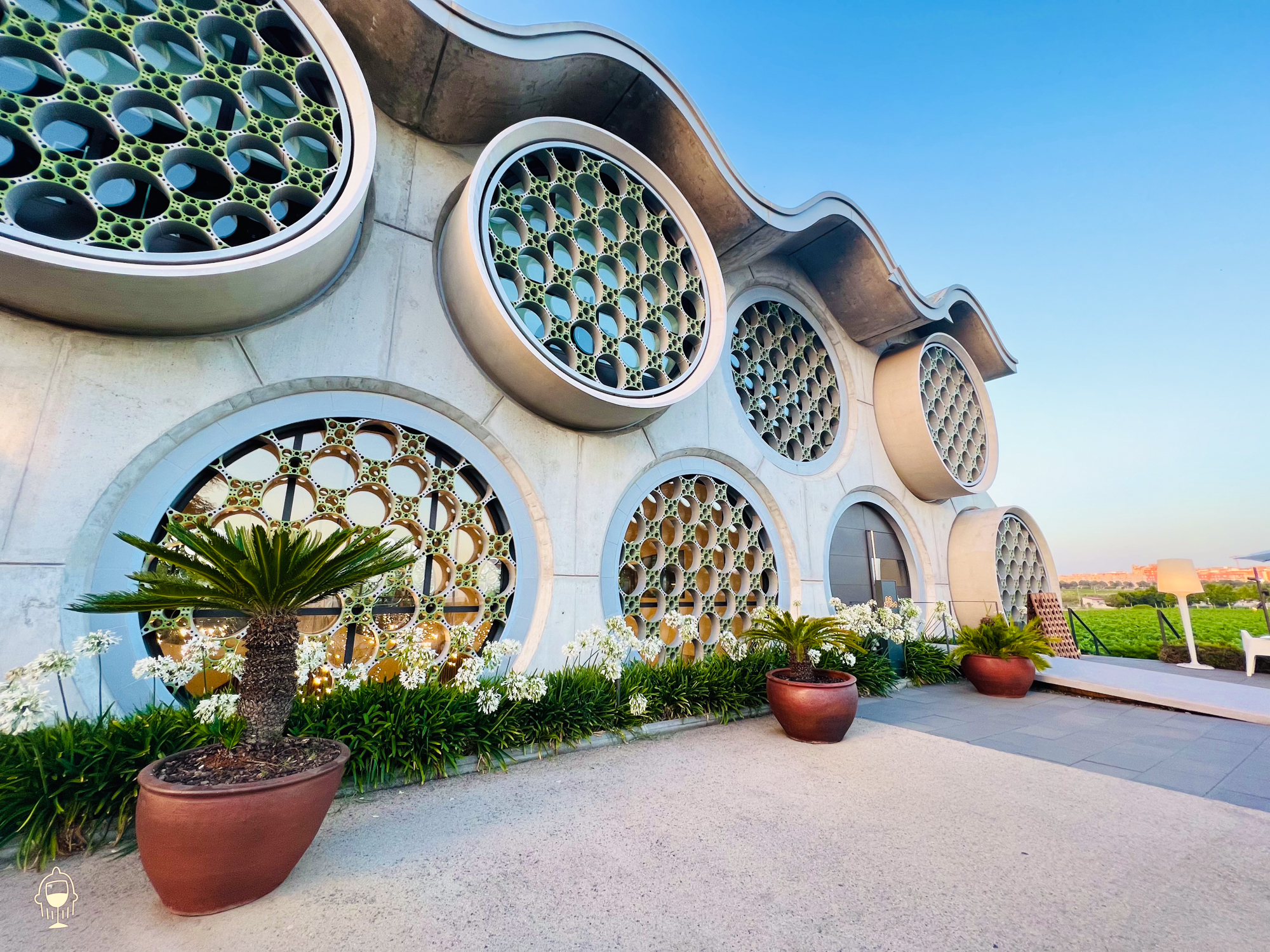 Cava & Hotel Mastinell